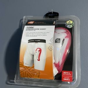Shock doctor core compression short with bioflex cup! NWT!!! Size boys L 26-28